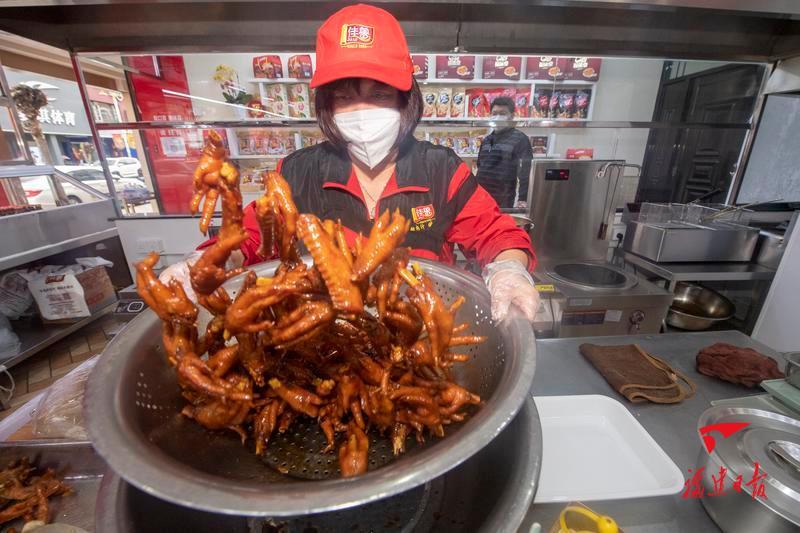 郑玉龙小吃:在味蕾间的美食艺术
